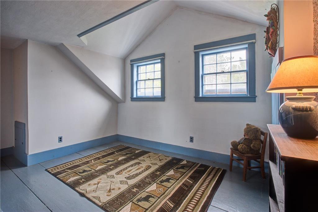 300 Back Meadow Road Damariscotta, ME 04543 - Photo 23 of 34 Bedroom