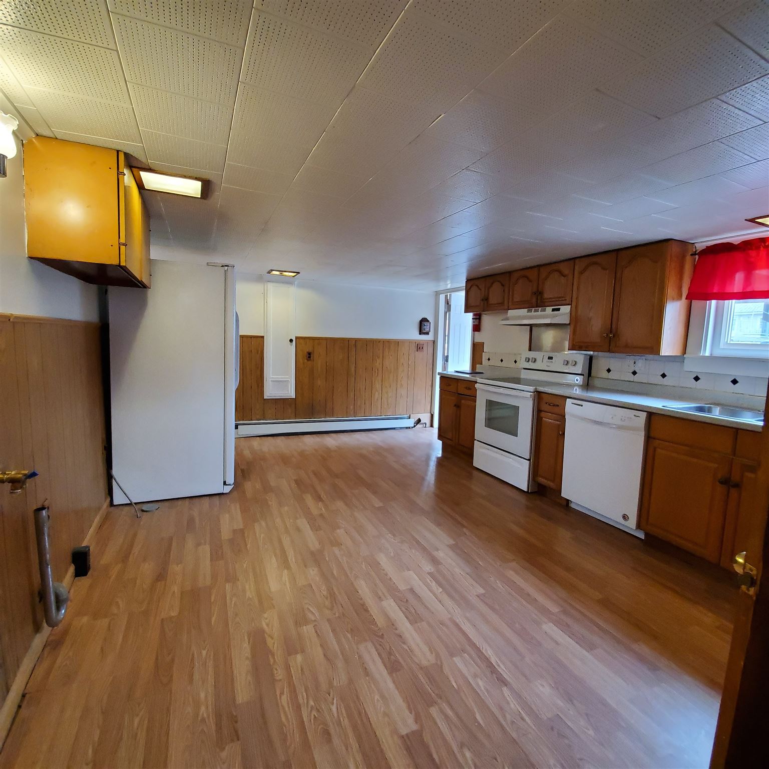 26 Concord Hill Road Pittsfield, NH 03263 - Photo 4 of 30 Gallery Image 4