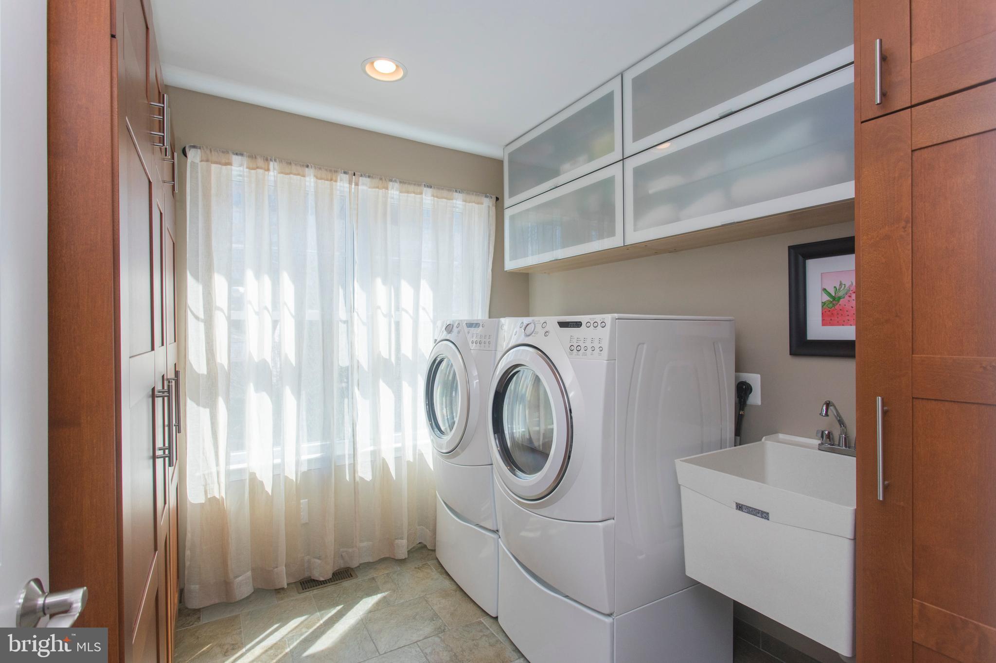 127 Hilltop Road Philadelphia, PA 19118 - Photo 35 of 61 2nd Floor Laundry