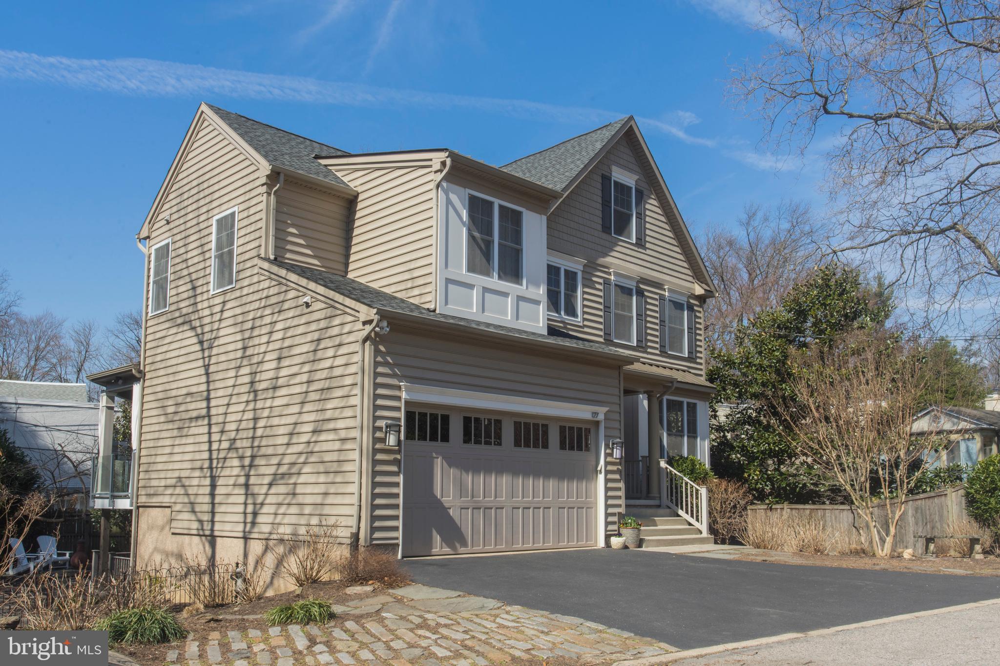 127 Hilltop Road Philadelphia, PA 19118 - Photo 55 of 61 Exterior Front