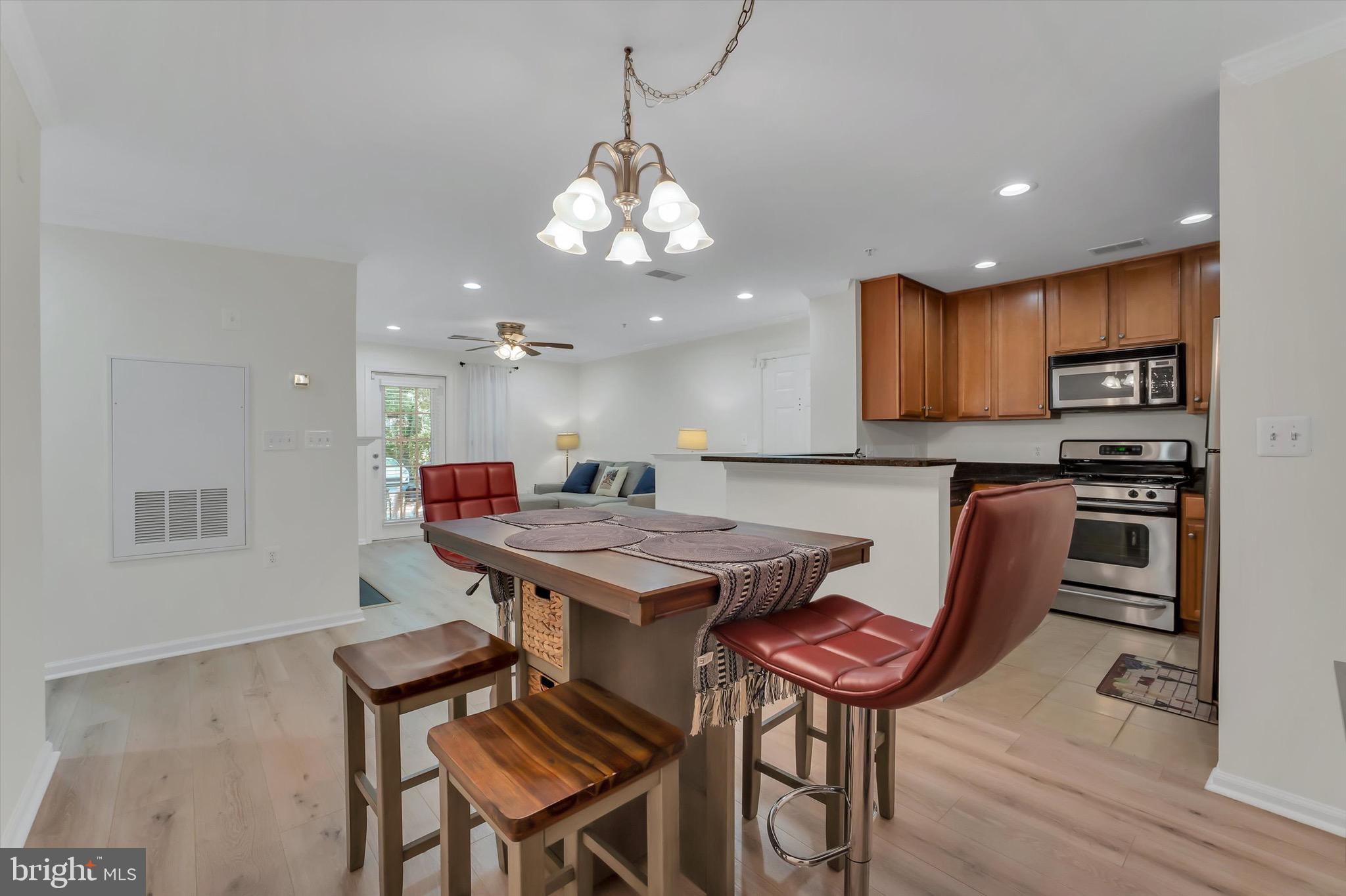 1516 North Point Drive, Unit 1 Reston, VA 20194 - Photo 6 of 32 Dining Room Kitchen View