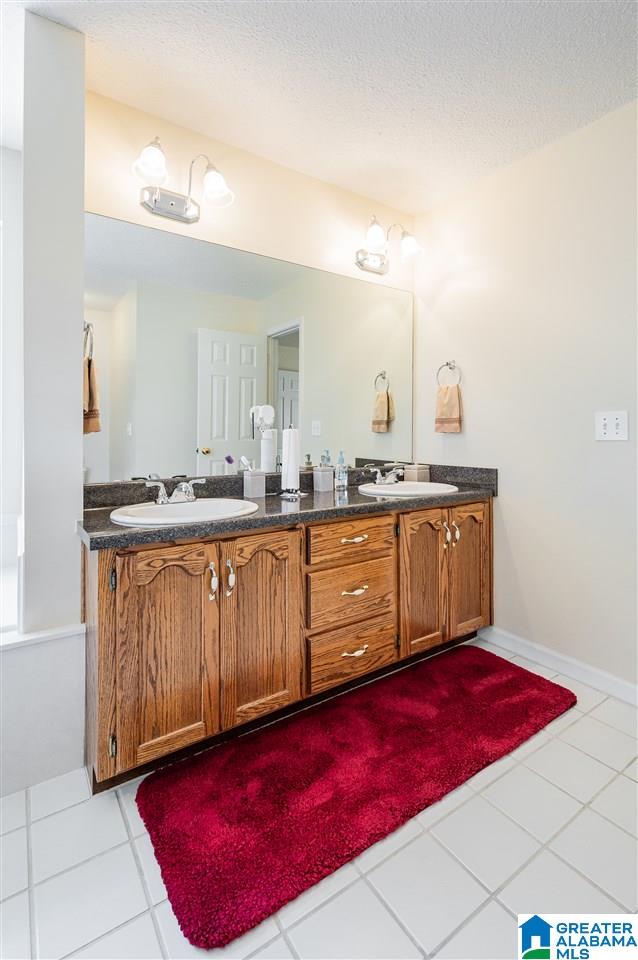413 Surrey Circle Bessemer, AL 35022 - Photo 20 of 38