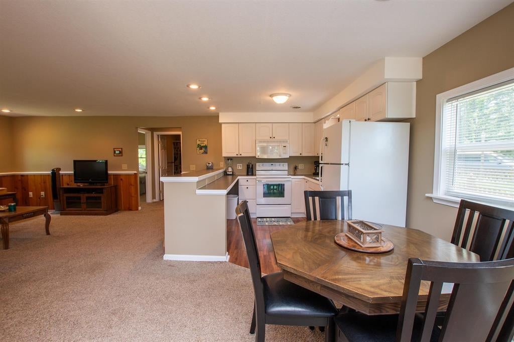 4016 Bayview Road Beaverton, MI 48612 - Photo 13 of 21 Gallery Image 13