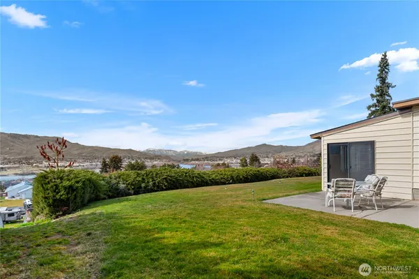 $710,000 | 2434 & 2430 Nw Alan Avenue, East Wenatchee, WA 98802
