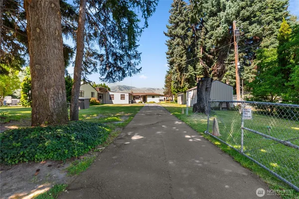 $710,000 | 2434 & 2430 Nw Alan Avenue, East Wenatchee, WA 98802