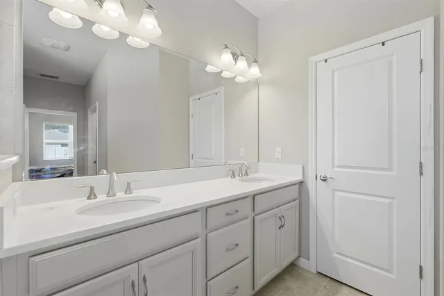 $379,900 | 21 Rae Drive, Palm Coast, FL 32164