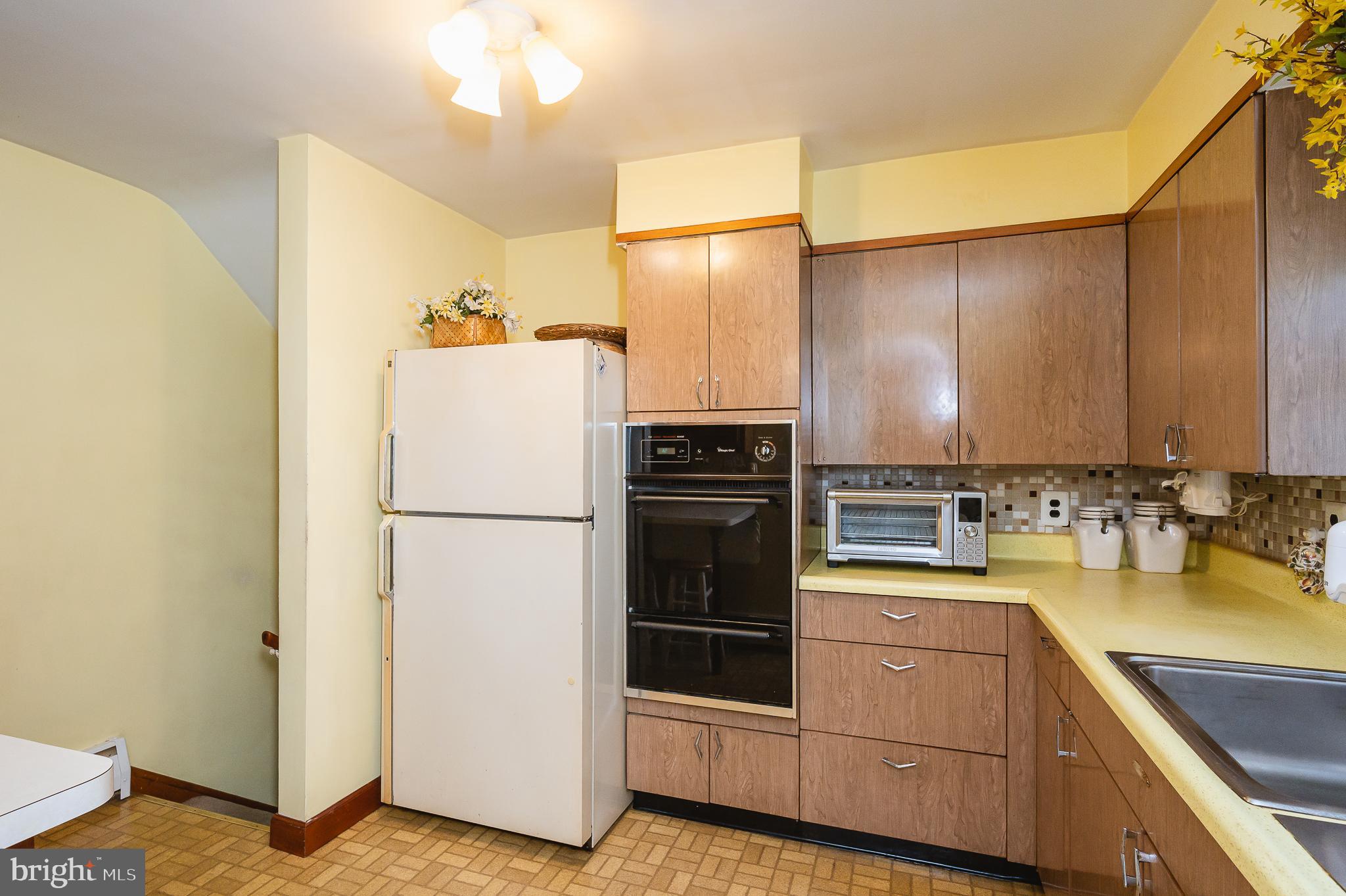6100 Hamilton Avenue Rosedale, MD 21237 - Photo 18 of 46 KITCHEN