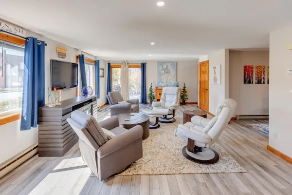 $329,500 | 44 Church Street, Unit 1, Lincoln, NH 03251