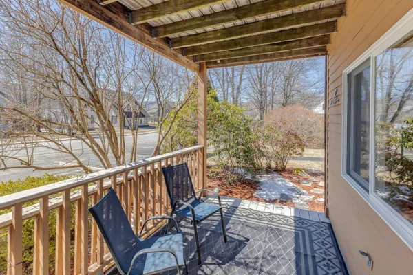 $329,500 | 44 Church Street, Unit 1, Lincoln, NH 03251