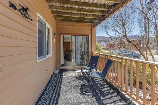 $329,500 | 44 Church Street, Unit 1, Lincoln, NH 03251