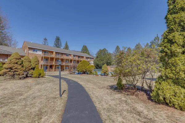 $329,500 | 44 Church Street, Unit 1, Lincoln, NH 03251