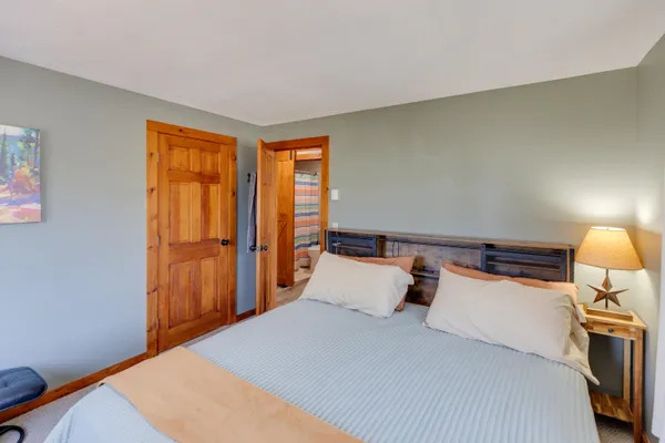 $329,500 | 44 Church Street, Unit 1, Lincoln, NH 03251