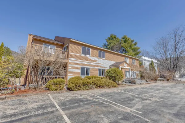 $329,500 | 44 Church Street, Unit 1, Lincoln, NH 03251