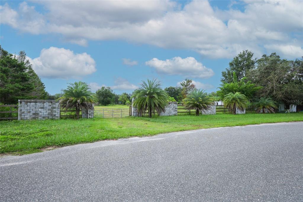 34534 Tree Frog Lane Eustis, FL 32736 - Photo 4 of 17 a view of a golf course