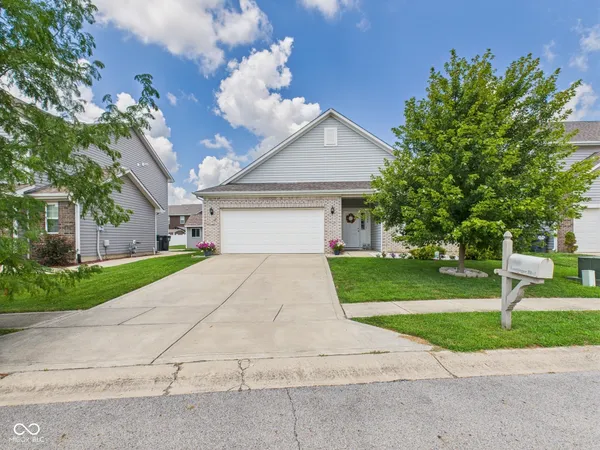 $304,900 | 1666 Huntzinger Boulevard, Pendleton, IN 46064