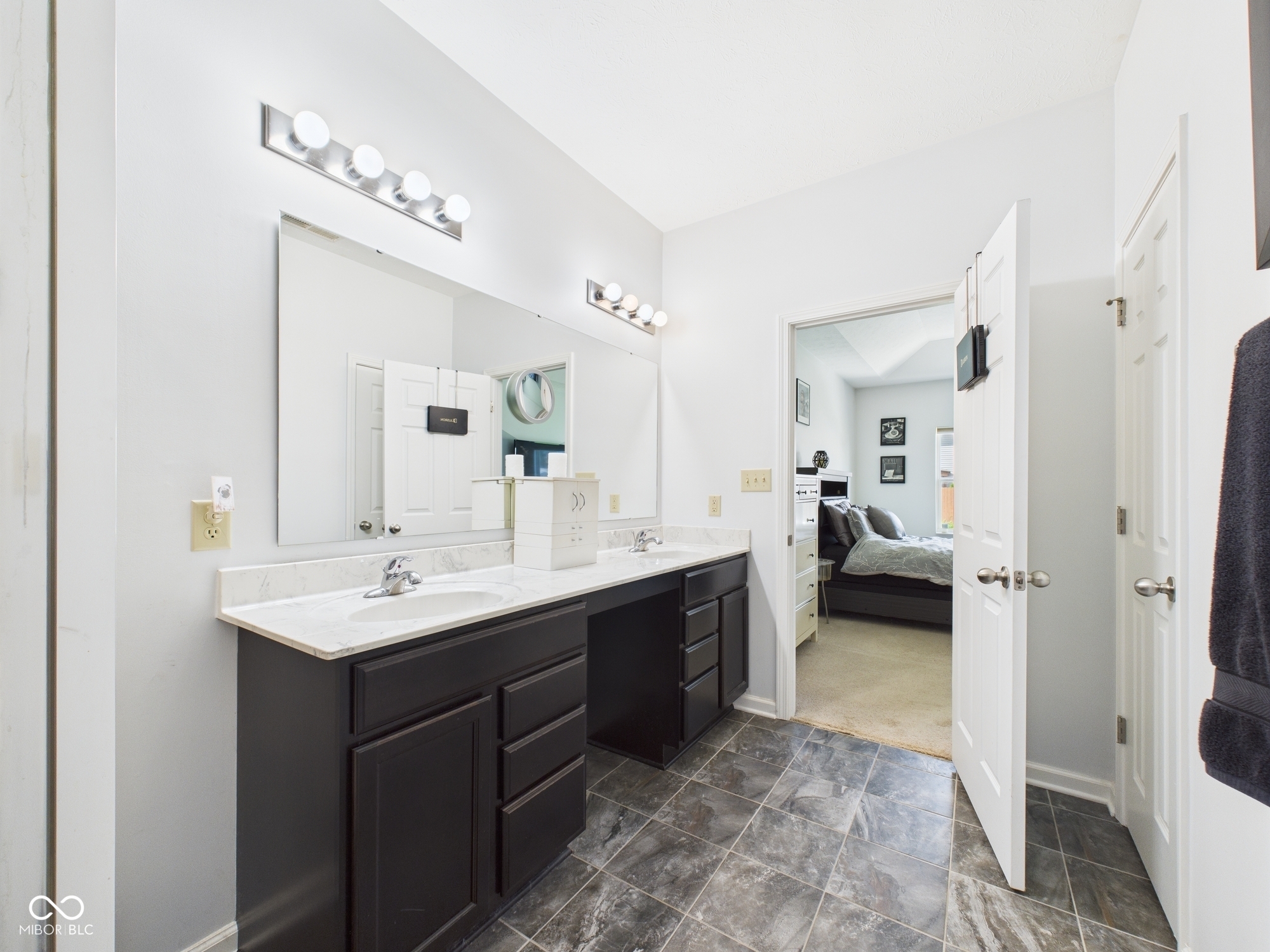 1666 Huntzinger Boulevard Pendleton, IN 46064 - Photo 17 of 34