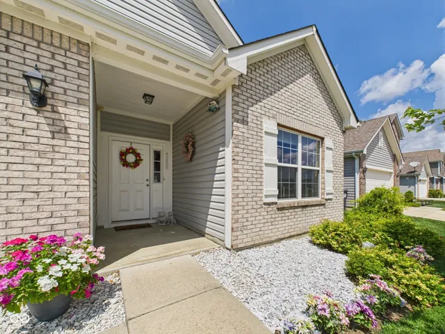 $309,900 | 1666 Huntzinger Boulevard, Pendleton, IN 46064