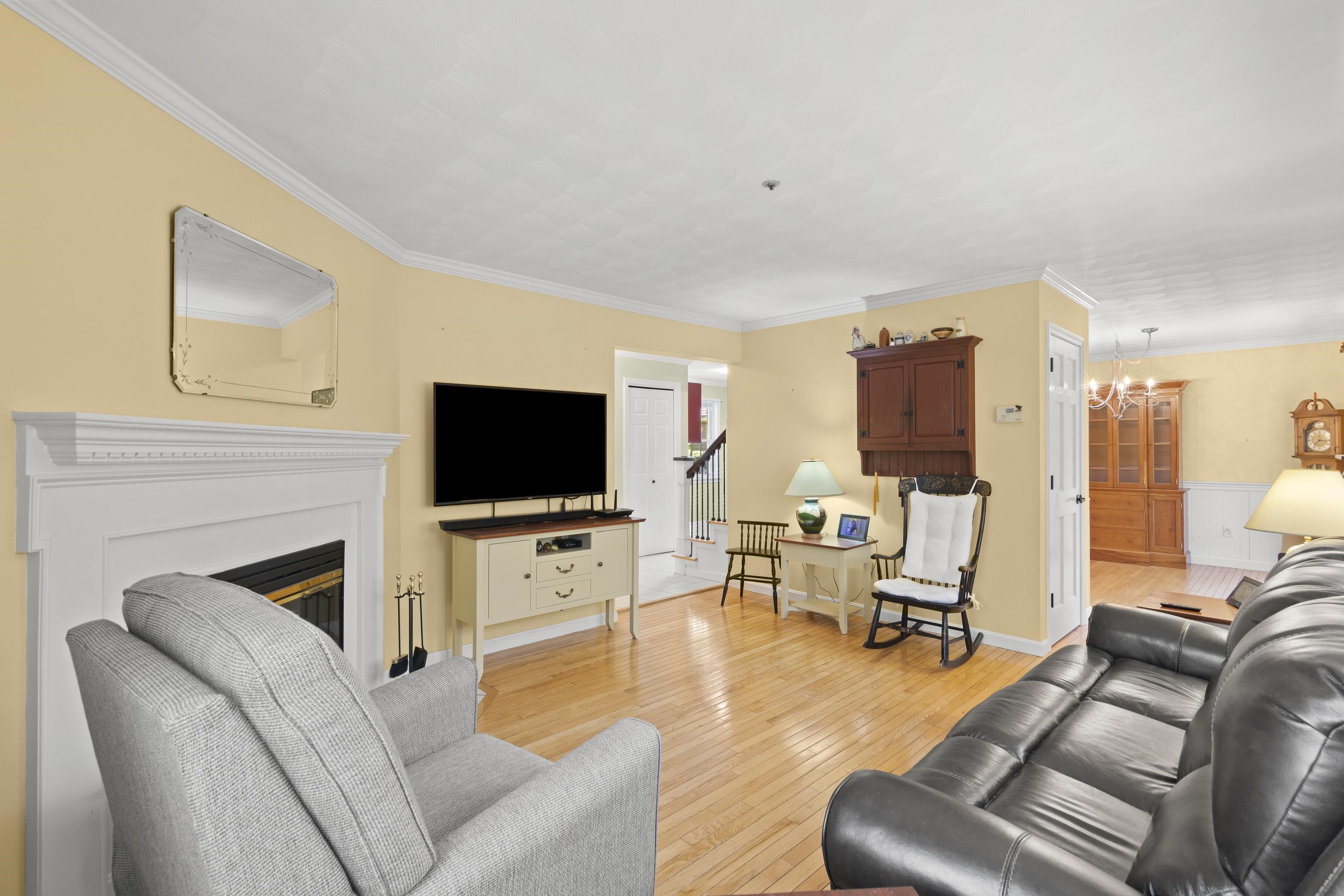 32 Villager Road Chester, NH 03036 - Photo 14 of 36