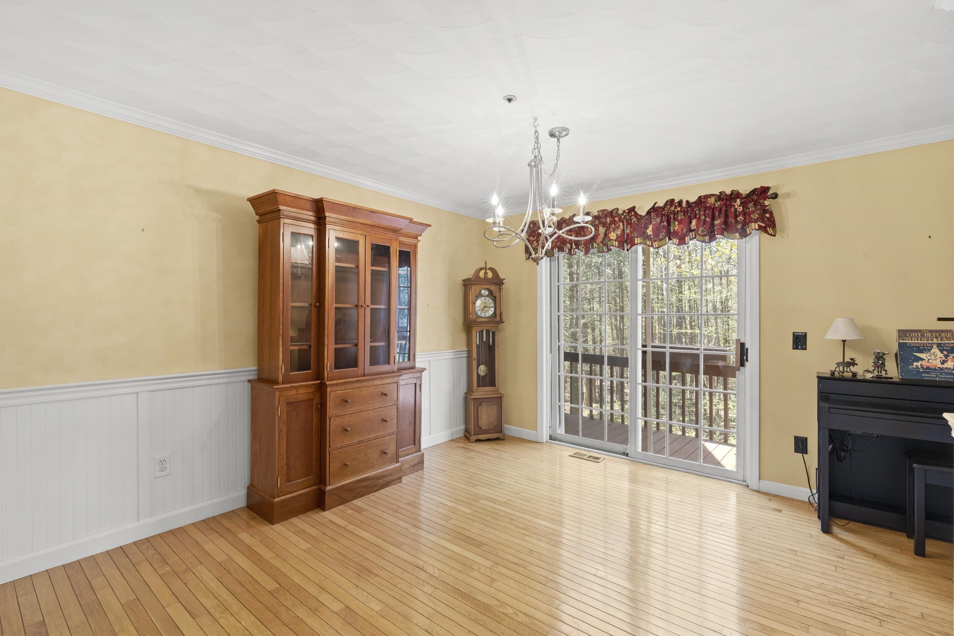 32 Villager Road Chester, NH 03036 - Photo 15 of 36