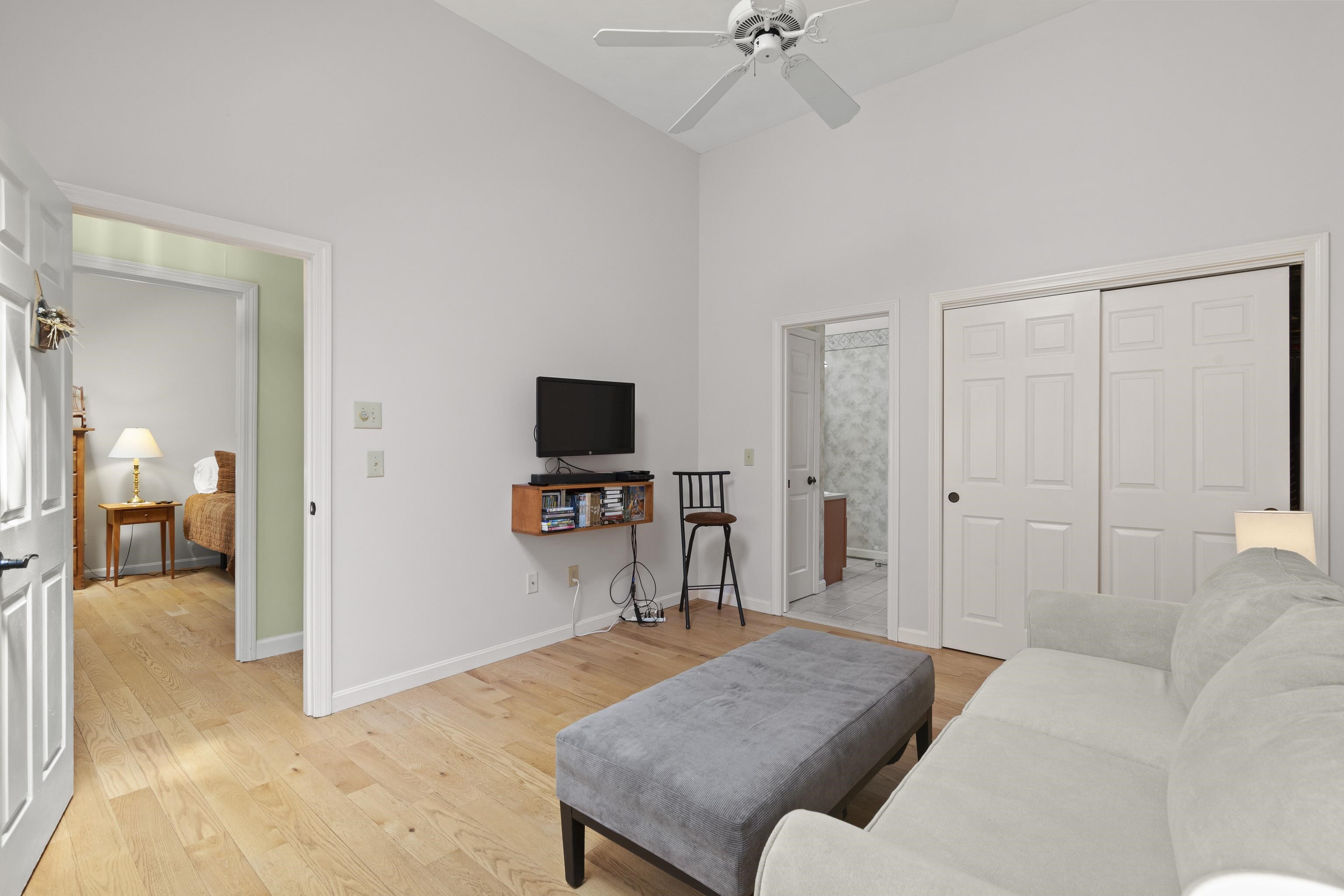 32 Villager Road Chester, NH 03036 - Photo 27 of 36