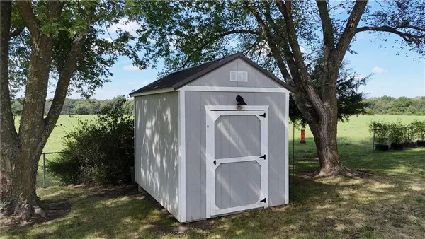 $394,700 | 735 North Highway 65, Trenton, MO 64683