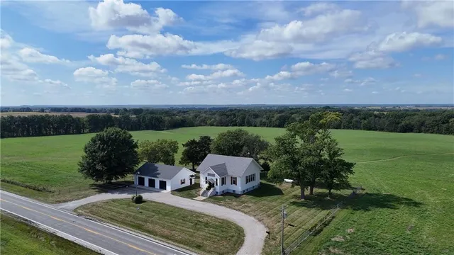 $399,999 | 735 North Highway 65, Trenton, MO 64683