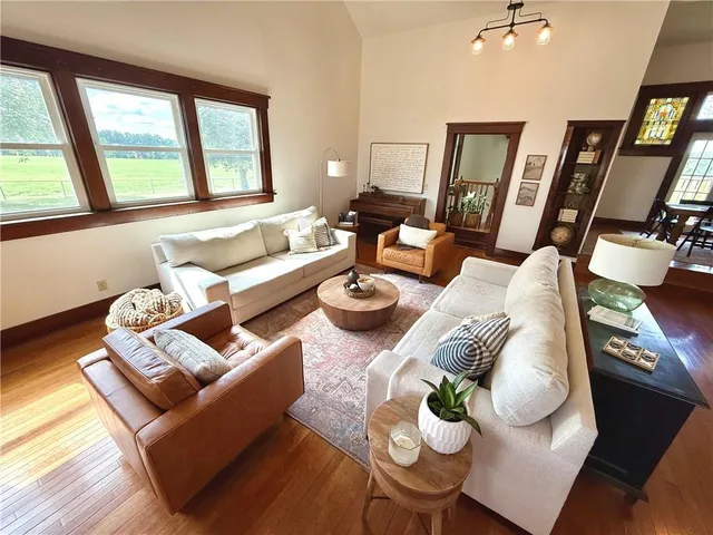 $399,999 | 735 North Highway 65, Trenton, MO 64683