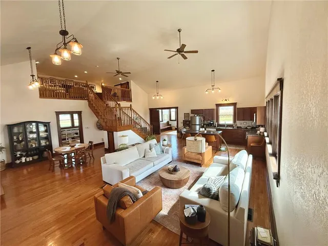 $399,999 | 735 North Highway 65, Trenton, MO 64683