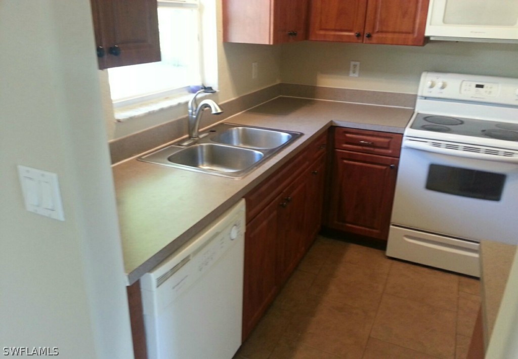 1041 Butler Road North Fort Myers, FL 33917 - Photo 3 of 11 Gallery Image 3
