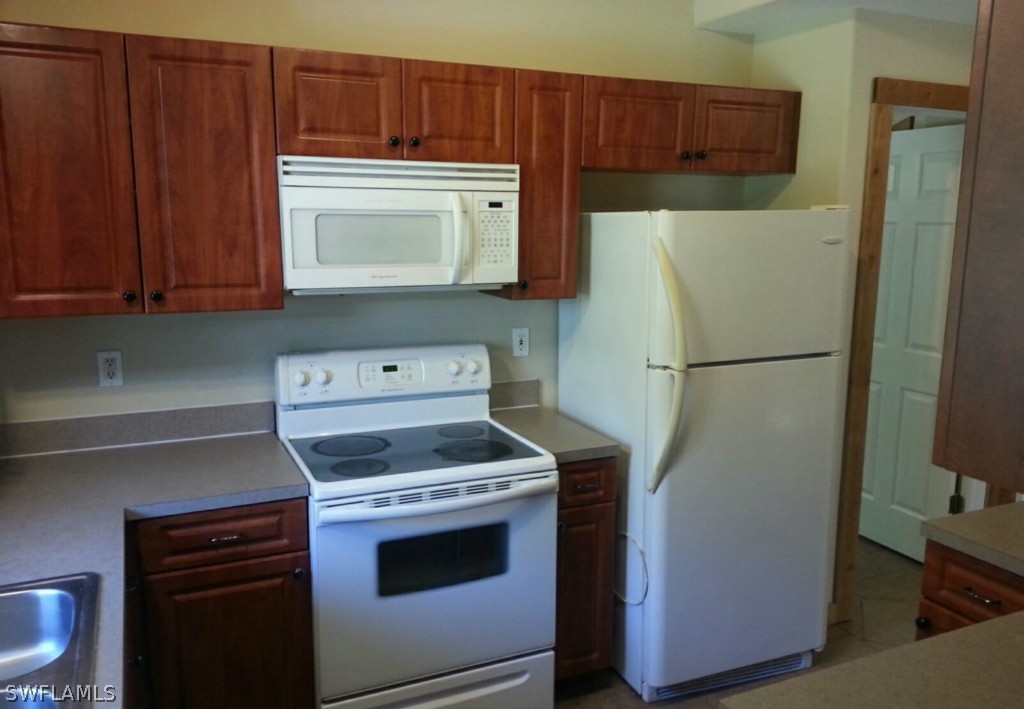 1041 Butler Road North Fort Myers, FL 33917 - Photo 4 of 11 Gallery Image 4