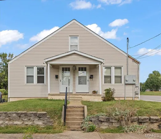 $215,000 | 201 Koenigsmark Avenue, Waterloo, IL 62298