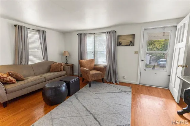 $249,000 | 201 Koenigsmark Avenue, Waterloo, IL 62298