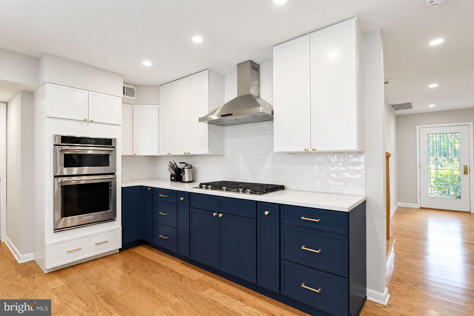 3733 30th Road North Arlington, VA 22207 - Photo 8 of 48 Kitchen