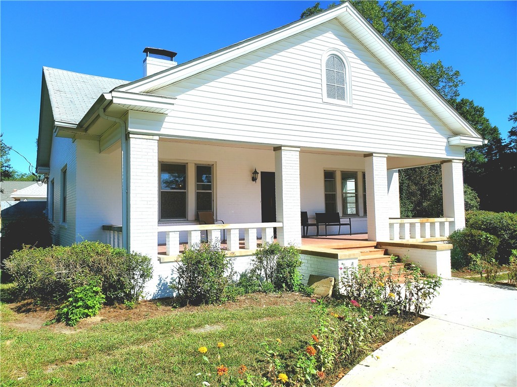 202 James Street Anderson, SC 29621 - Photo 4 of 42