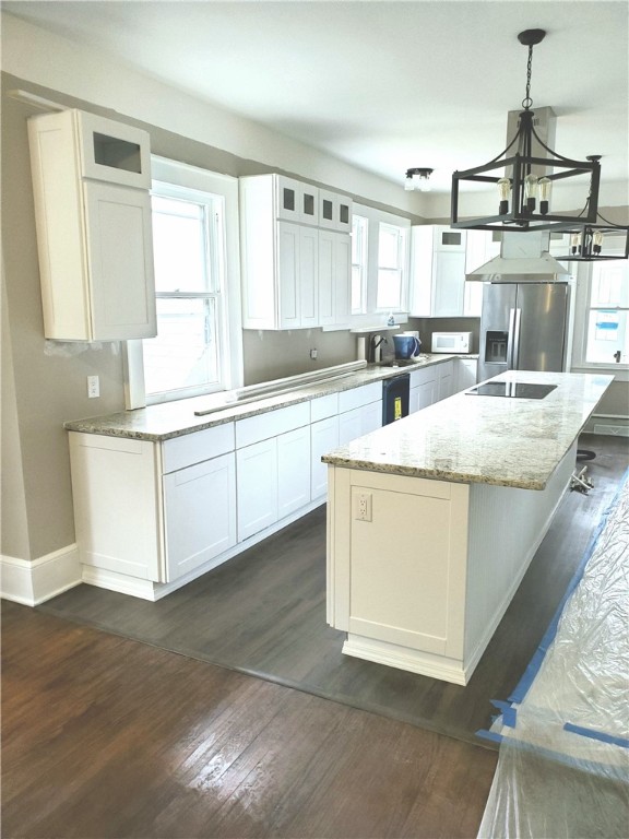 202 James Street Anderson, SC 29621 - Photo 9 of 42 tons of cabinet space