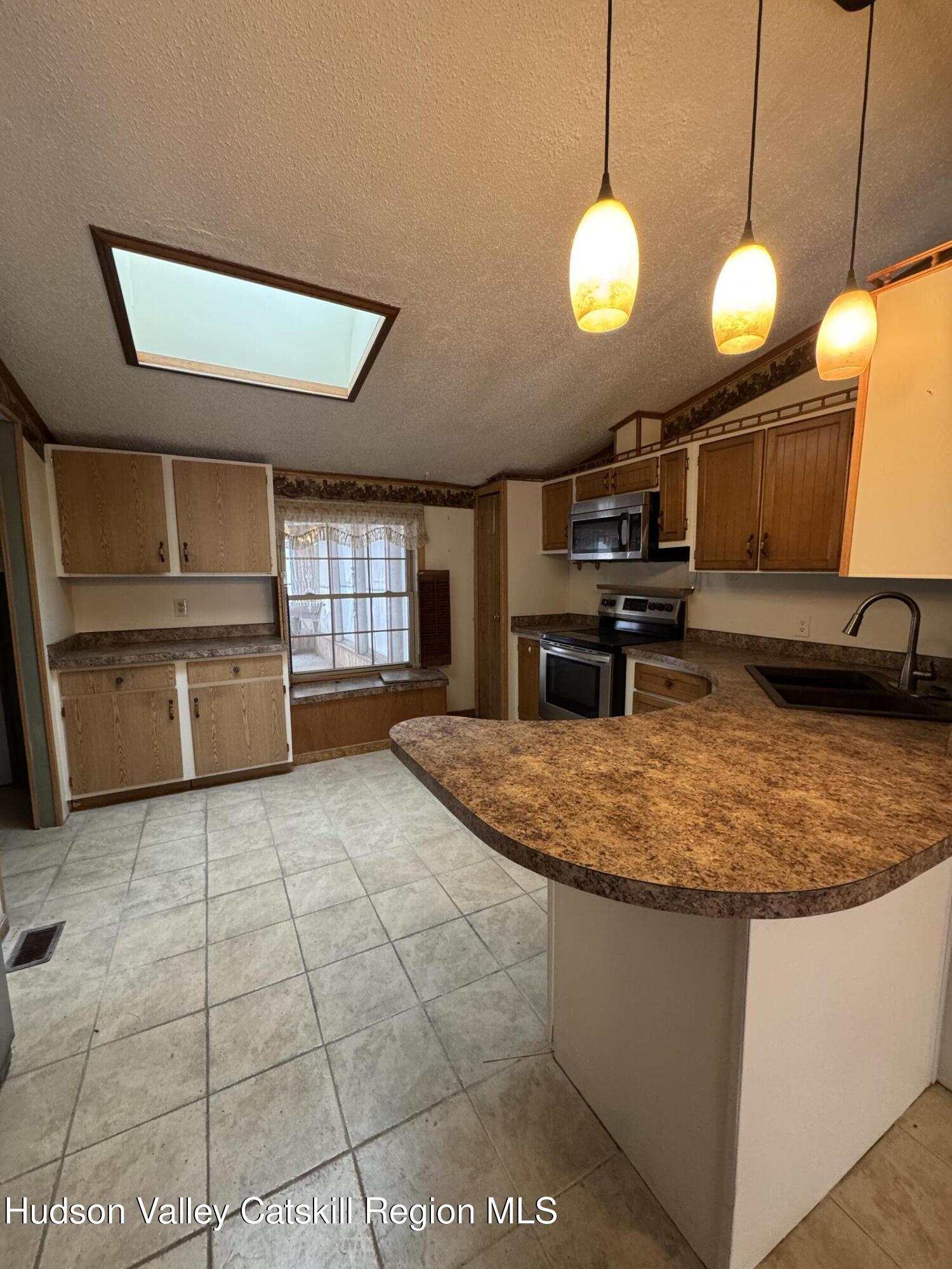 12 Easy Street Catskill, NY 12414 - Photo 5 of 19 5