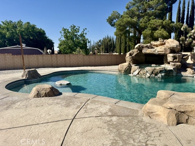 13375 Rincon Road Apple Valley, CA 92308 - Photo 61 of 72 Pool