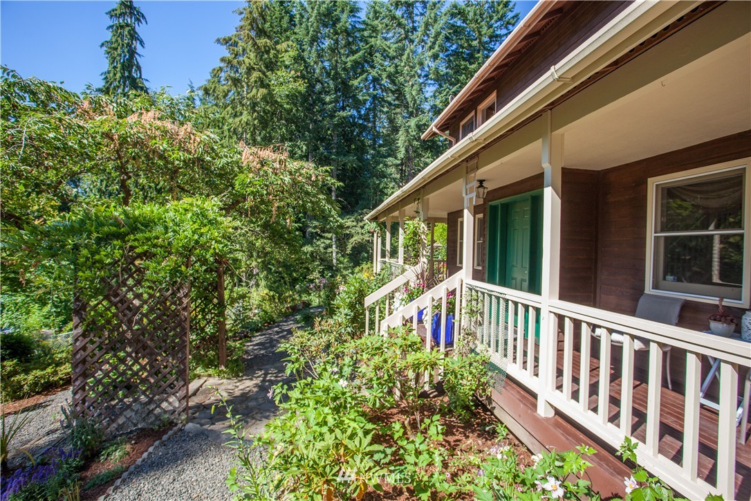 6455 Southeast Fragaria Road Olalla, WA 98359 - Photo 16 of 24 Gallery Image 16