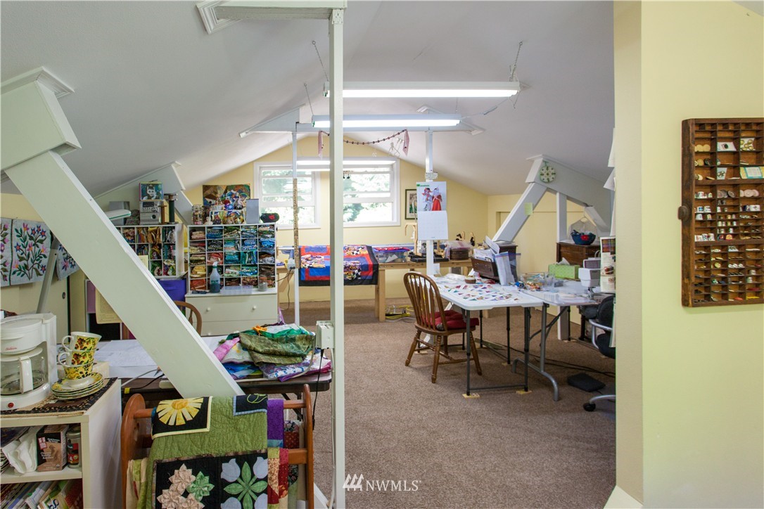 6455 Southeast Fragaria Road Olalla, WA 98359 - Photo 21 of 24 Gallery Image 21