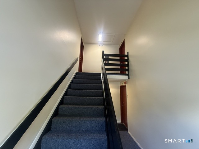 7 Padanaram Road, Unit B23 Danbury, CT 06811 - Photo 4 of 10
