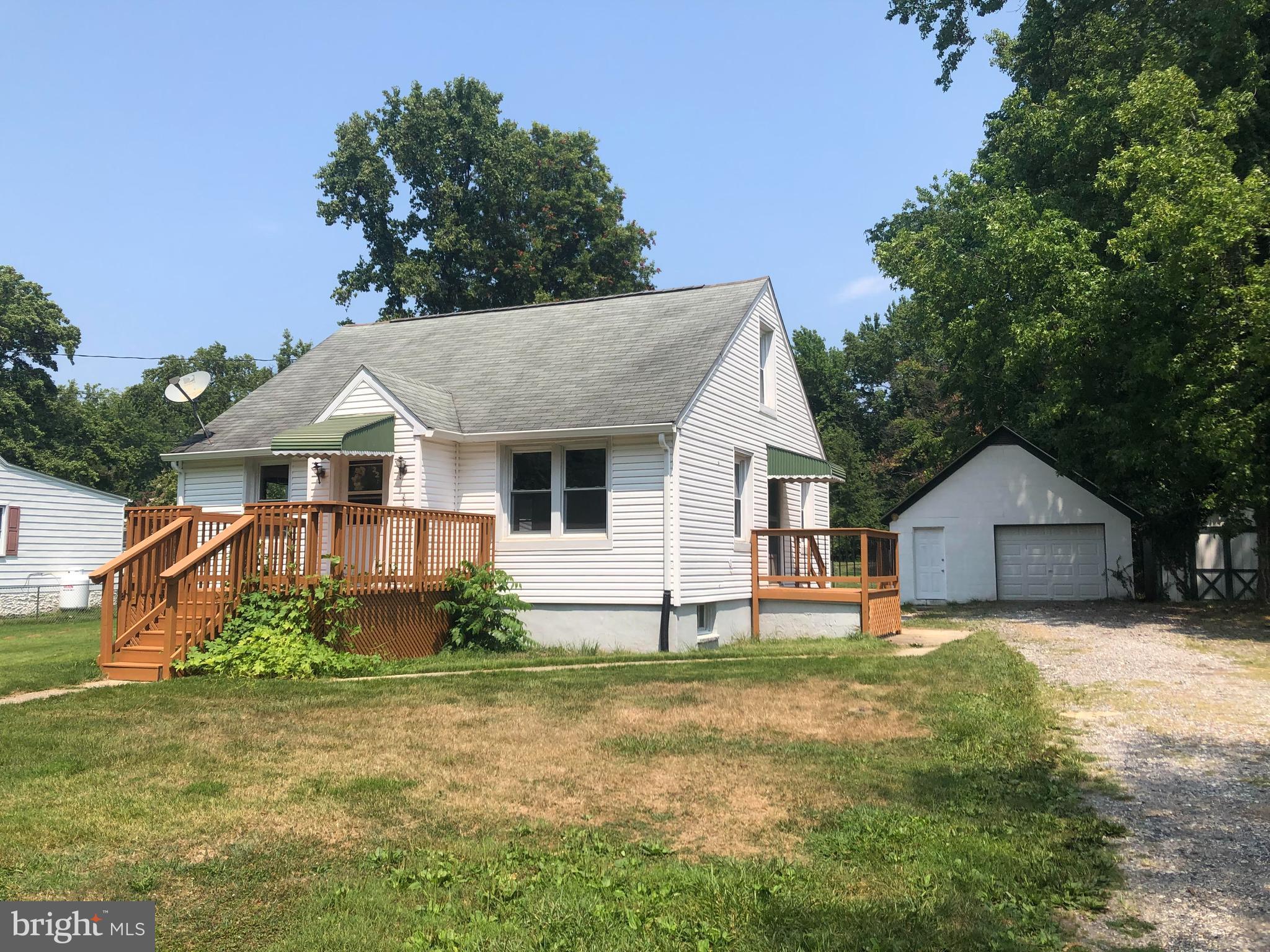2210 Turkey Point Road Essex, MD 21221 - Photo 1 of 29 Gallery Image 1