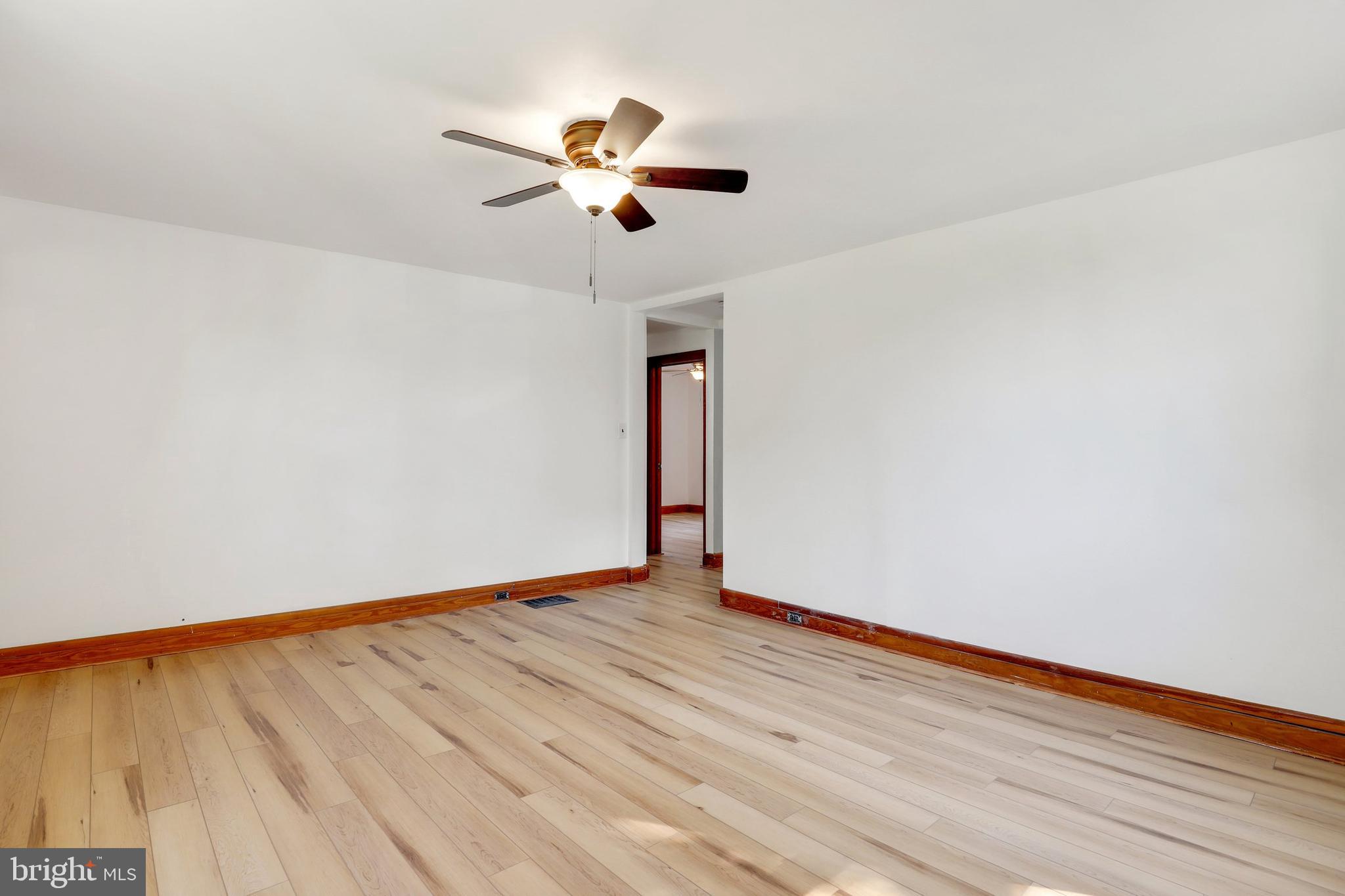 2210 Turkey Point Road Essex, MD 21221 - Photo 5 of 29 Gallery Image 5