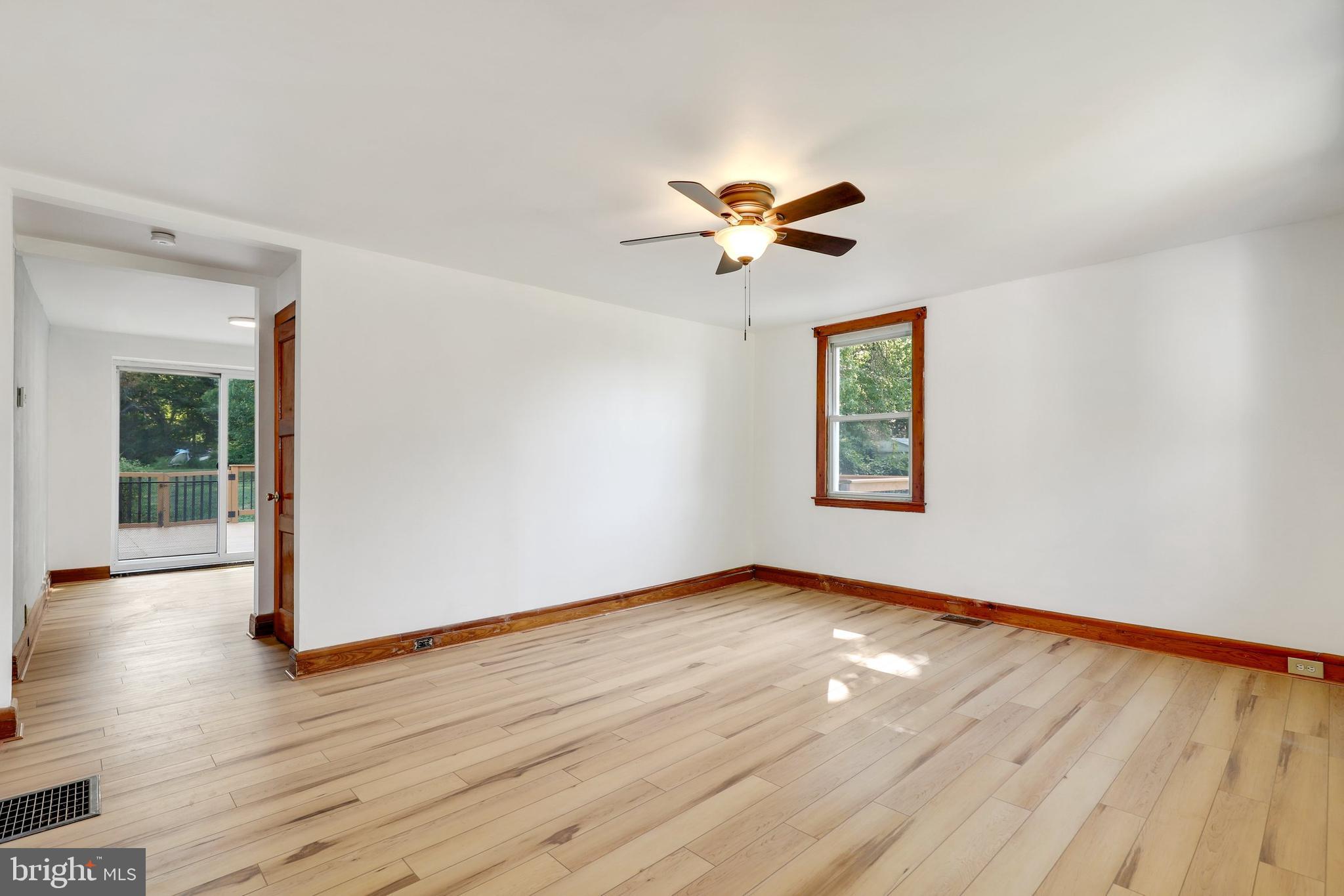 2210 Turkey Point Road Essex, MD 21221 - Photo 7 of 29 Gallery Image 7