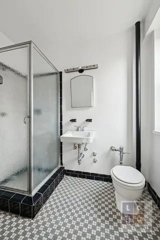 $1,750,000 | 577 Grand Street, Unit F1904 | Lower East Side