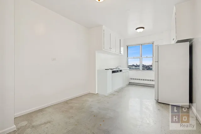 $1,750,000 | 577 Grand Street, Unit F1904 | Lower East Side