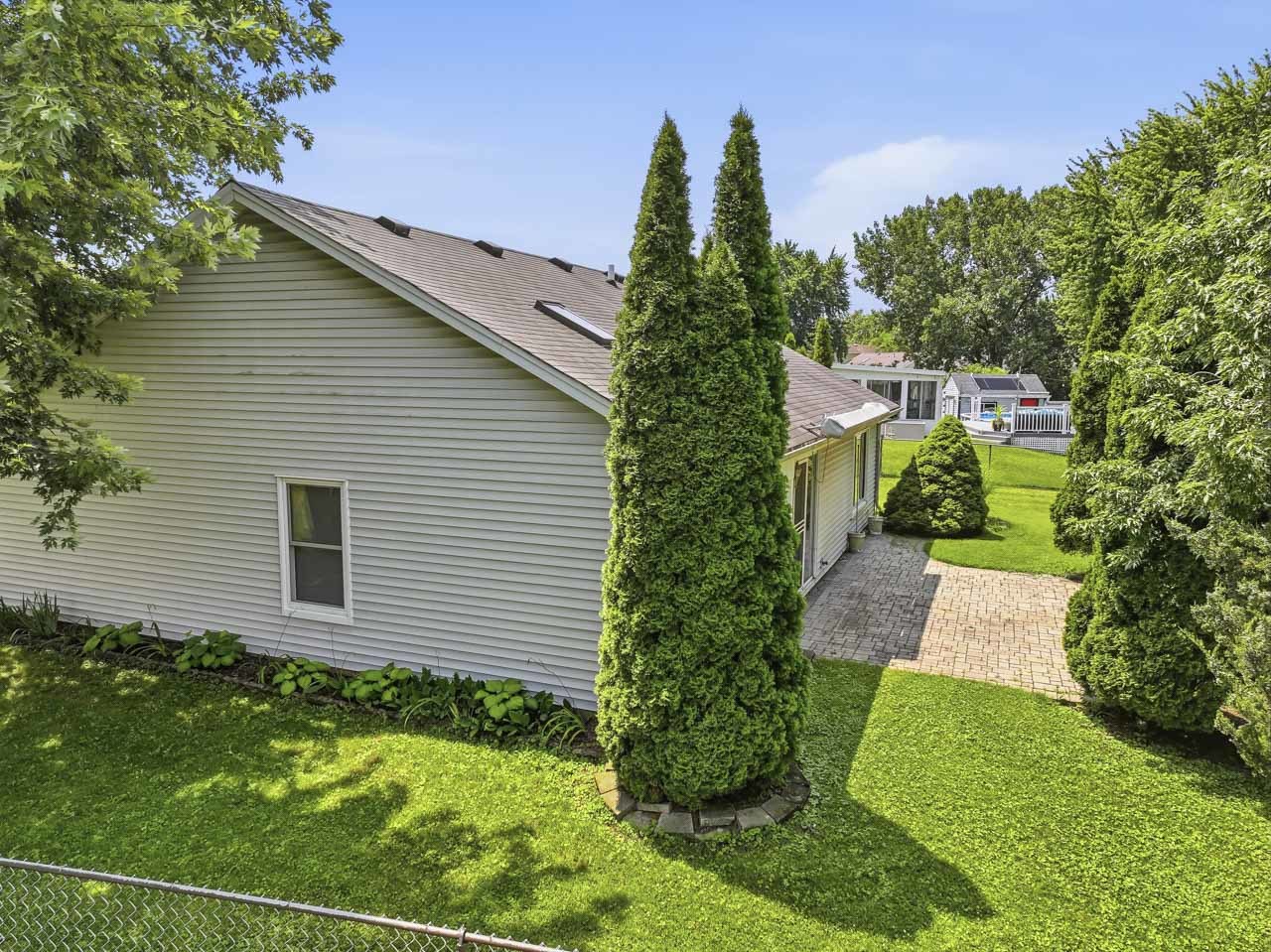592 Bluff Street Carol Stream, IL 60188 - Photo 26 of 31