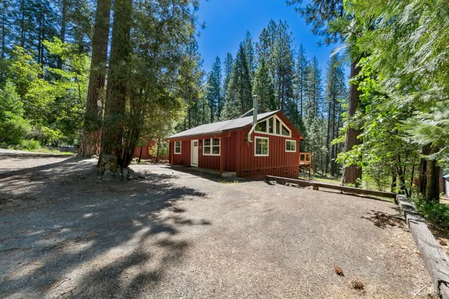 a house view with a outdoor space