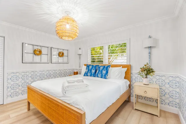 $10,000 | 7 Fayette Drive, Ocean Ridge, FL 33435