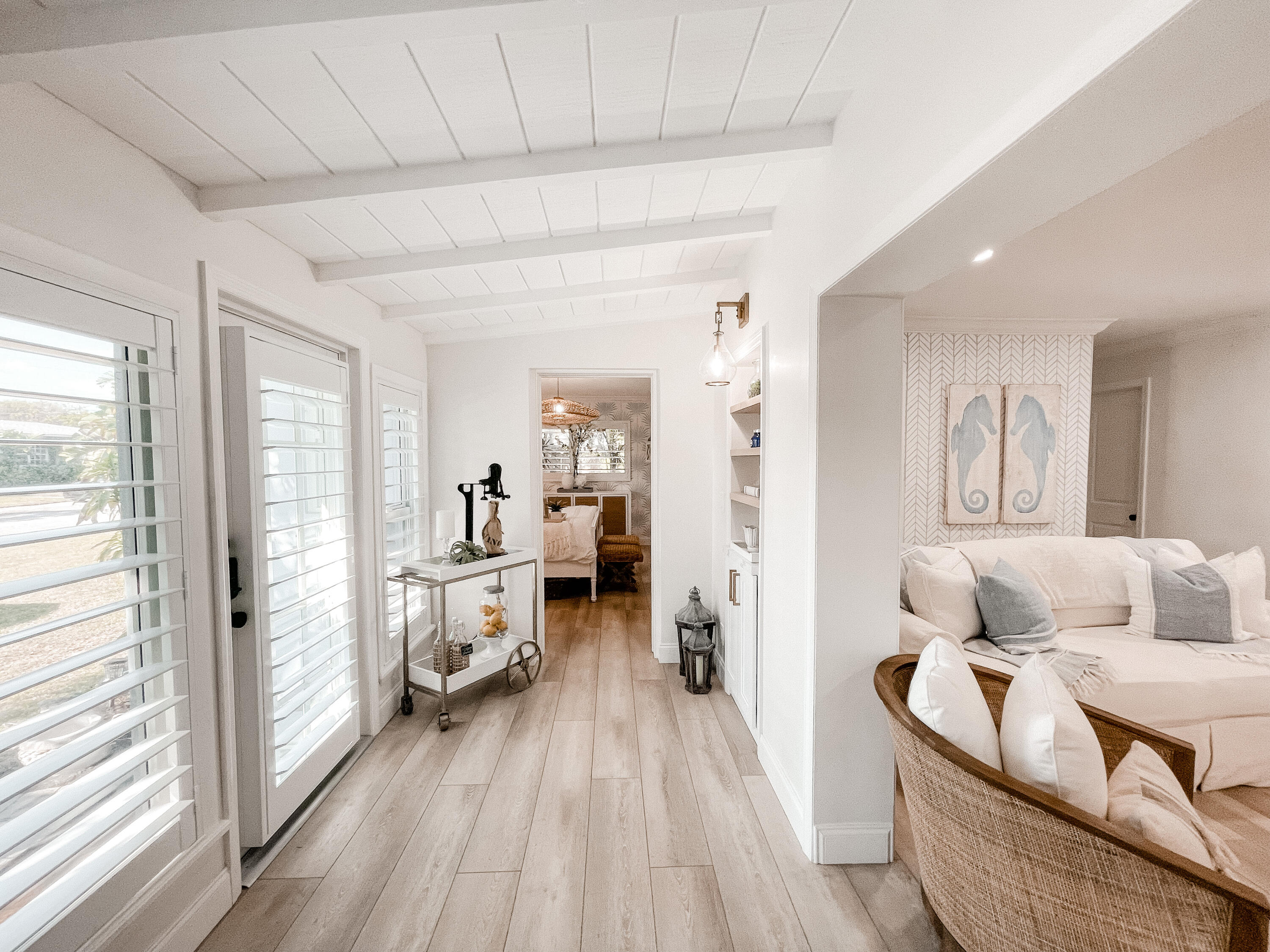 7 Fayette Drive Ocean Ridge, FL 33435 - Photo 3 of 30 a living room with furniture and a wooden floor