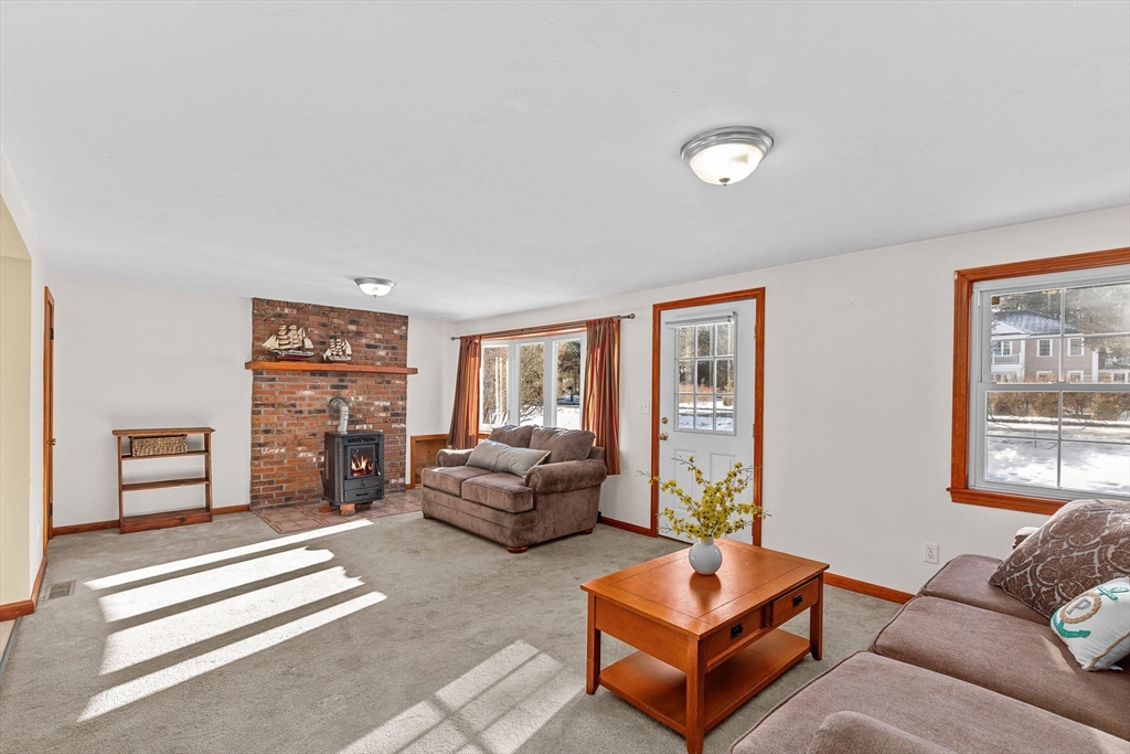 161 Wapping Road Kingston, MA 02364 - Photo 10 of 18 a living room with furniture and a window